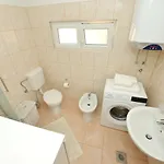 Lorena Apartman *