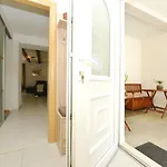 Apartman Lorena *