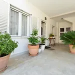 Lorena Apartman Zára
