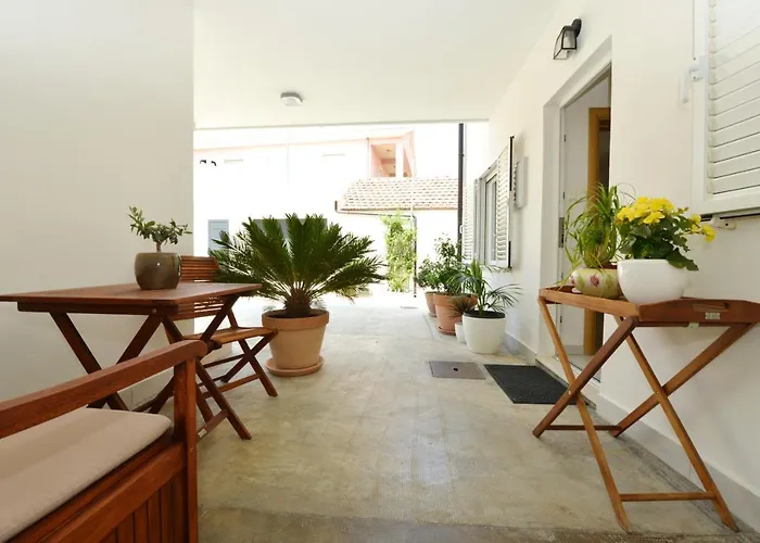 Lorena Apartman