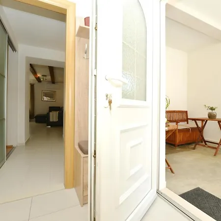 Apartment Lorena *