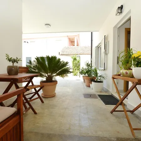 Lorena Apartment